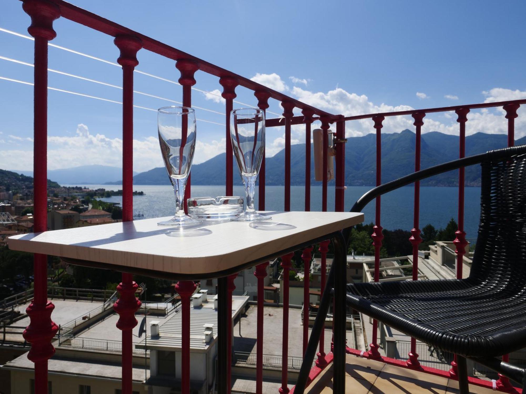 Appartamento Vista Lago 루이노 외부 사진